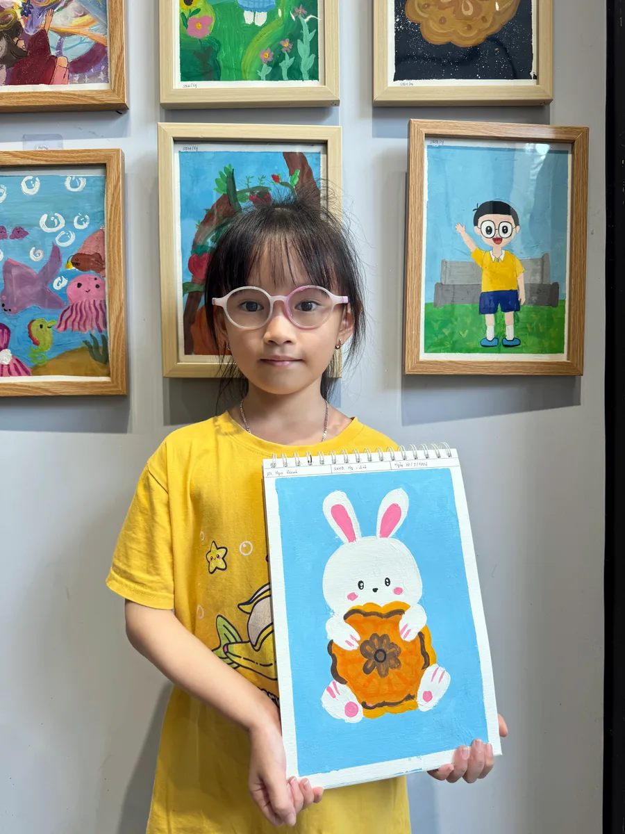 Học viên JoiArt Studio với tranh gouache chú thỏ